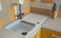 What kind of sink do you have in your kitchen? photo