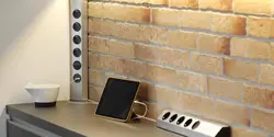 Розеткаҳо дар countertop дар акс ошхона дар дохили