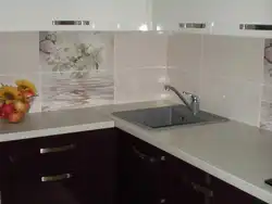 Tiles 20 by 20 for kitchen apron photo