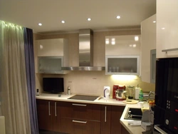 Spotlights in the kitchen 9 sq m photo