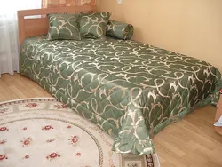 Sew A Bedspread From Curtain Fabric In The Bedroom Photo
