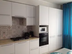 Суррей в интерьере кухни