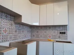 Mətbəx interyerində Surrey
