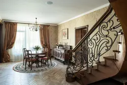 Интерьердегі Темірден Жасалған Қонақ Бөлмелері