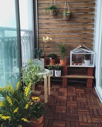 Slats in the interior loggia