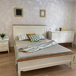Интерьер спальни с римини