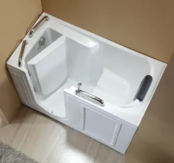 Bathtub with door in the interior