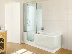 Bathtub with door in the interior