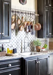 How to hang photos in the kitchen