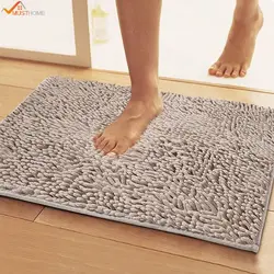 Rugs in the interior of a beige bath