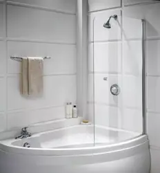 Curtain in the interior of a corner bathroom