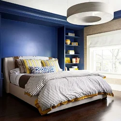 Yellow and blue in the bedroom interior