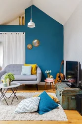 Yellow and blue in the bedroom interior