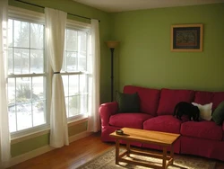 Burgundy and green in the living room interior