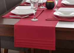 Table Runners In The Kitchen Interior