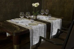 Table Runners In The Kitchen Interior