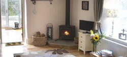 Дизайн кухни с буржуйкой