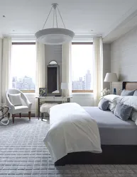 Bedroom design with 5 windows