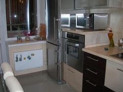 Kitchen design oven and refrigerator