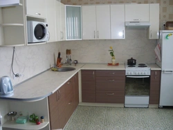 Corner kitchen design with microwave