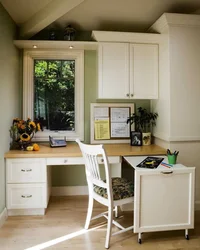 Design built-in table in the kitchen