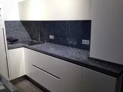 Ошхона Бо Countertop Сиёҳ Ва Акс Splashback Мармар
