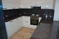 Ошхона Бо Countertop Сиёҳ Ва Акс Splashback Мармар