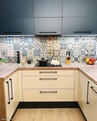 Backsplash фотосуреті үшін арзан ас үй плиткалары