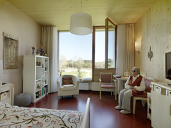 Bedroom design for seniors