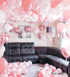 Bedroom design with balloons