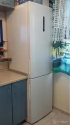 Mətbəx interyerində Haier soyuducu