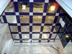 Mirror ceiling bath photo