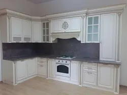 Угловые кухни в киргу фото