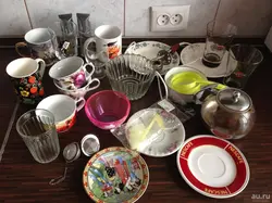 Oshxonadagi idishlarning fotosurati