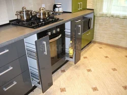 Дорандаи шиша дар ошхона маҷмӯаи акс барои акси ошхонаи хурд
