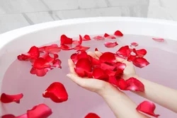 Photo Bath With Foam And Rose Petals