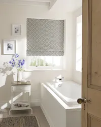 Blinds in the bathroom photo