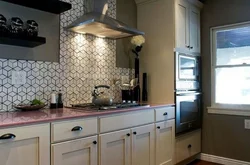 Kitchen apron design up to the ceiling