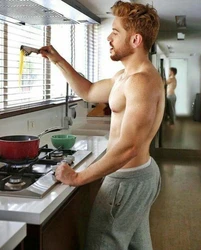 Ас үйдегі әдемі ерлер фотосы