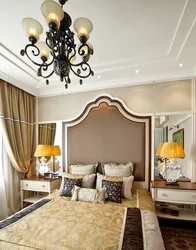 Chandeliers дар дохили хоб классикӣ