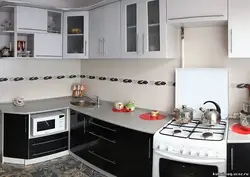Кухня са звычайнай плітой фота