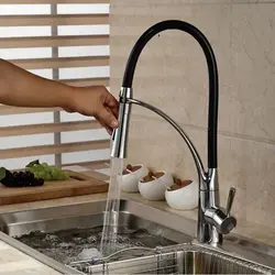 Oshxonadagi lavabo krani fotosurati