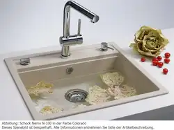 Oshxonadagi lavabo krani fotosurati