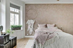 Wallpaper feathers in the bedroom interior photo