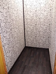 How to glue wallpaper in the hallway photo