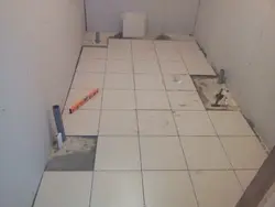 Укладка пола в ванной фото