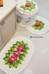 Knitted bath mats photo