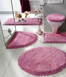 Knitted bath mats photo