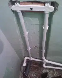 Қубурҳои полипропиленӣ дар акси ҳаммом