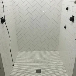 Тарҳи Ҳаммом Бо Сафолҳои Herringbone